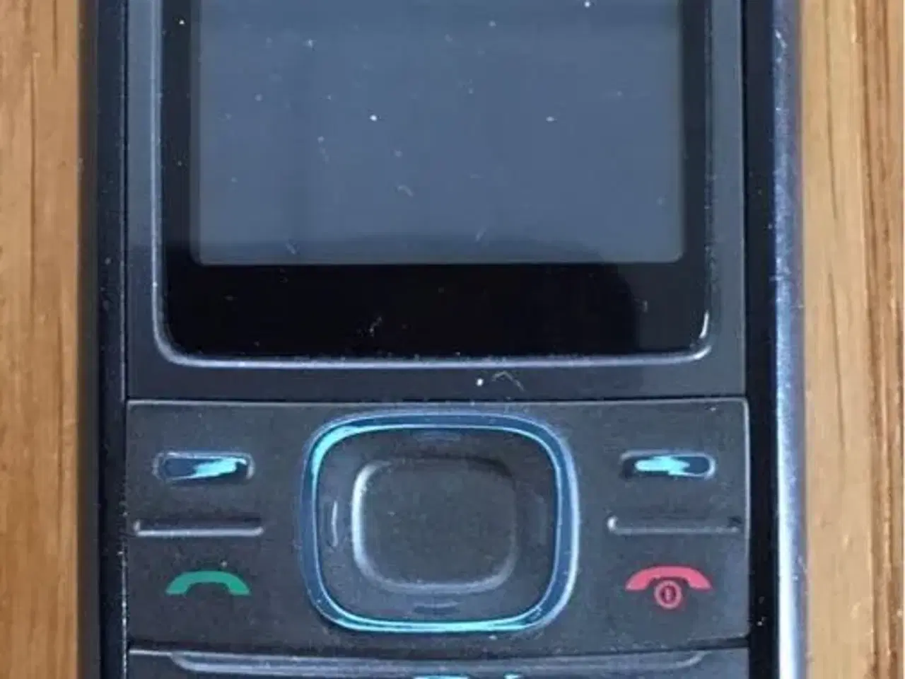 Billede 1 - Nokia 1208