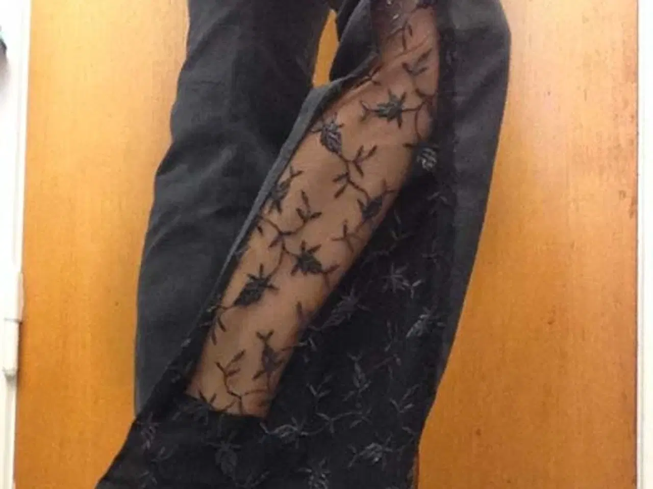 Billede 8 - Jeggins / Jeans, der er re-designet med blonde