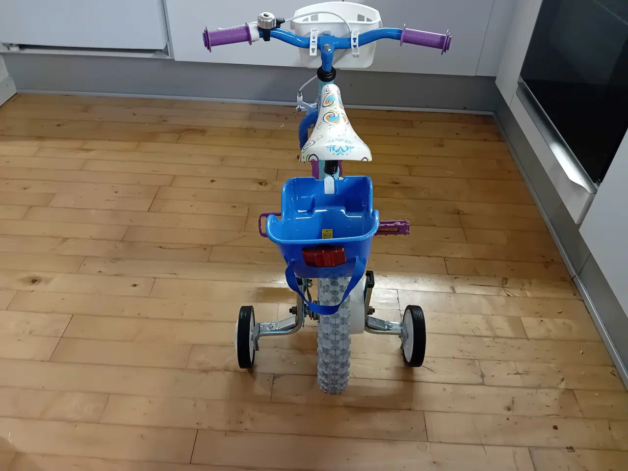 Billede 4 - Børnecykel mærket Frozen.