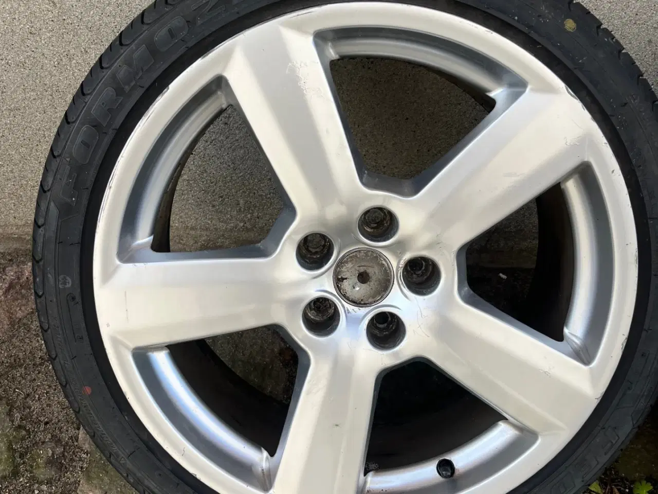 Billede 5 - Alufælge sommerdæk 225 brede 5x100