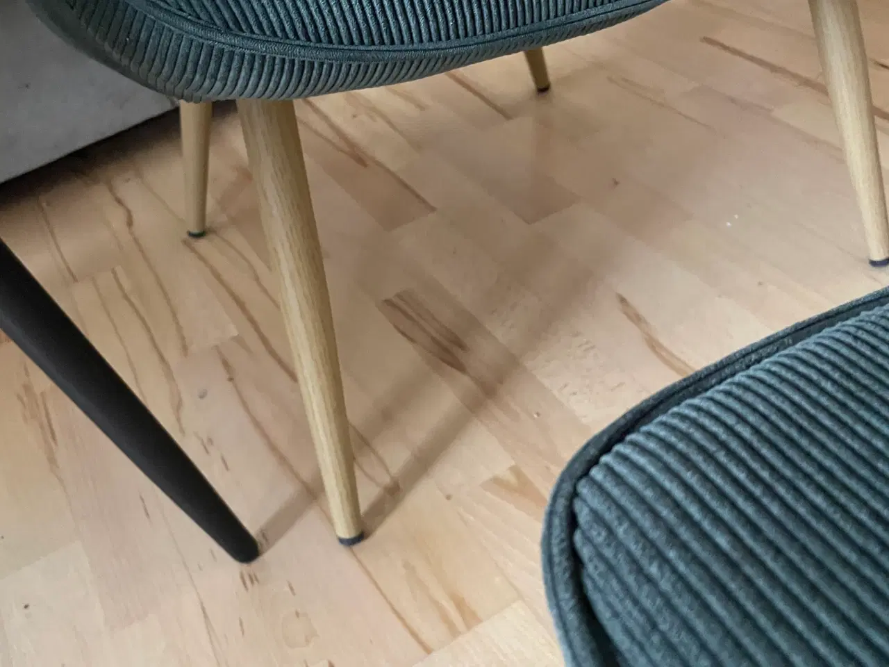 Billede 2 - Stol med skammel