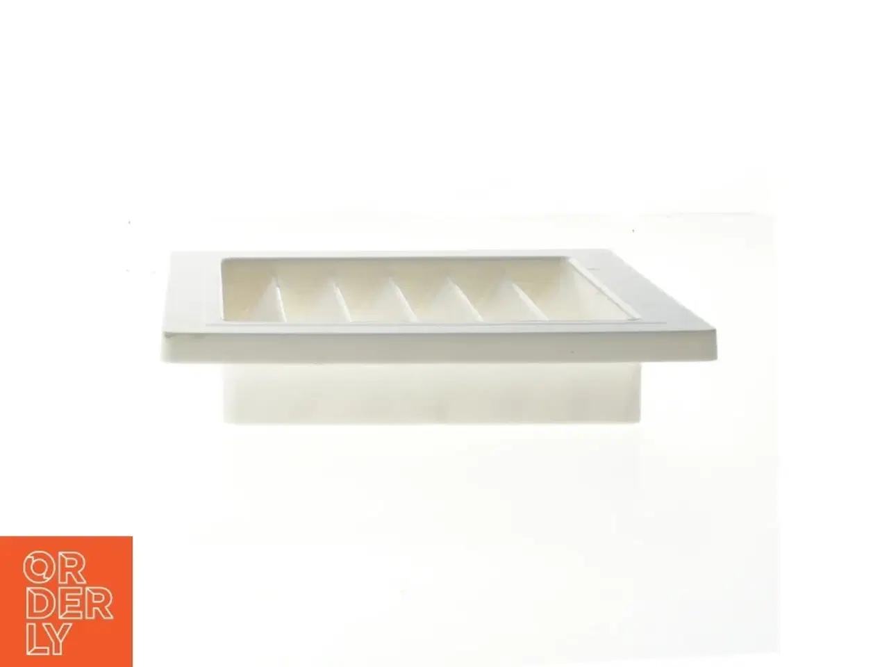 Billede 2 - Ventilationsrist fra LUX-vent (str. 18x18 cm)
