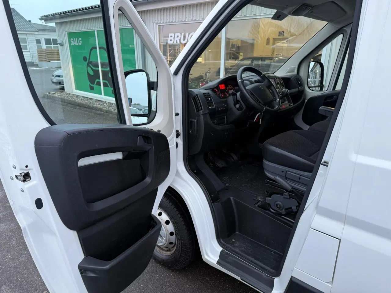 Billede 8 - Peugeot Boxer 333 2,2 BlueHDi 140 L3H2 Premium