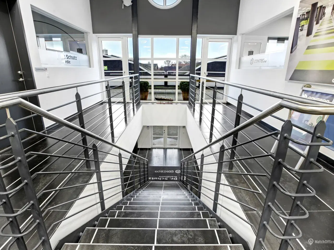 Billede 13 - Meget indbydende lager og kontor tæt på lufthavnen