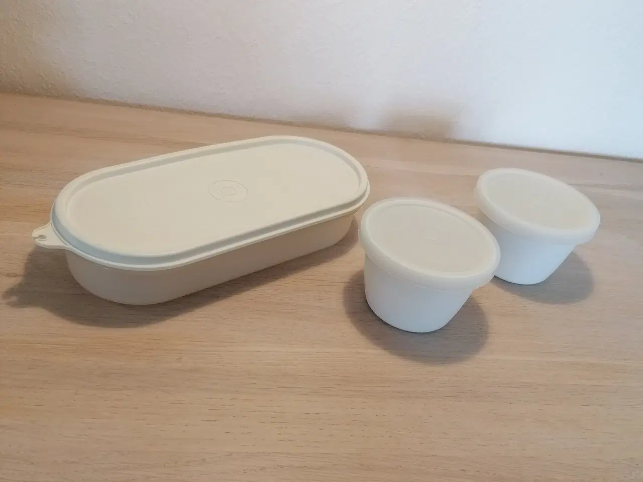 Billede 1 - Tupperware 3 små opbevarings bøtter