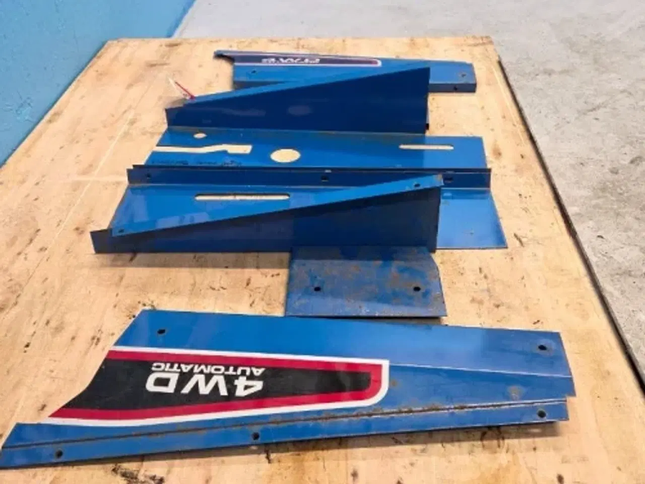 Billede 4 - Ford CM224 Skærm Sæt SBA350753210