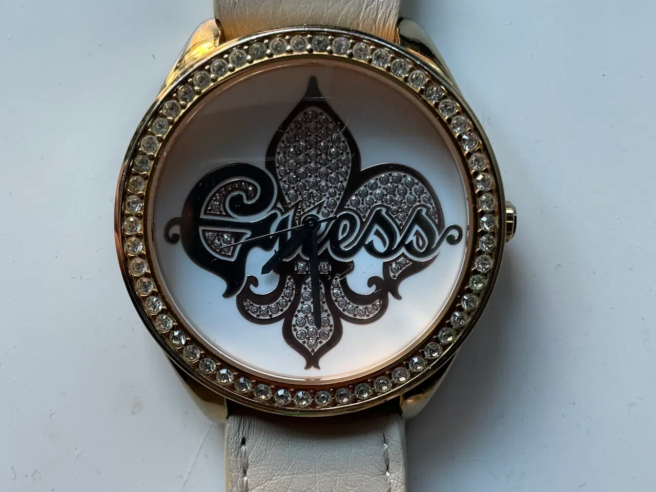 Billede 2 - Guess Dameur 