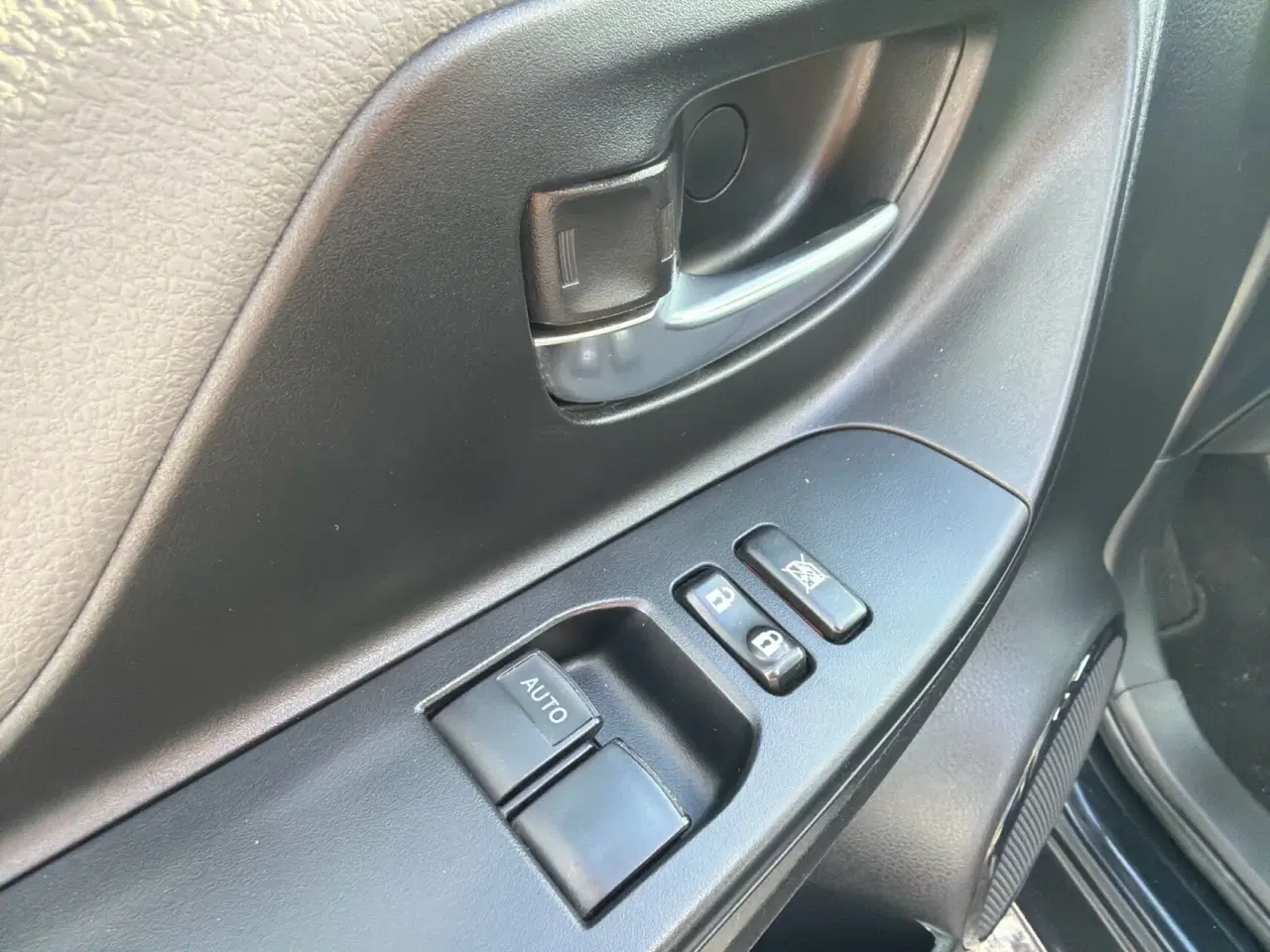 Billede 14 - Toyota Yaris 1,0 VVT-I T2 69HK 5d