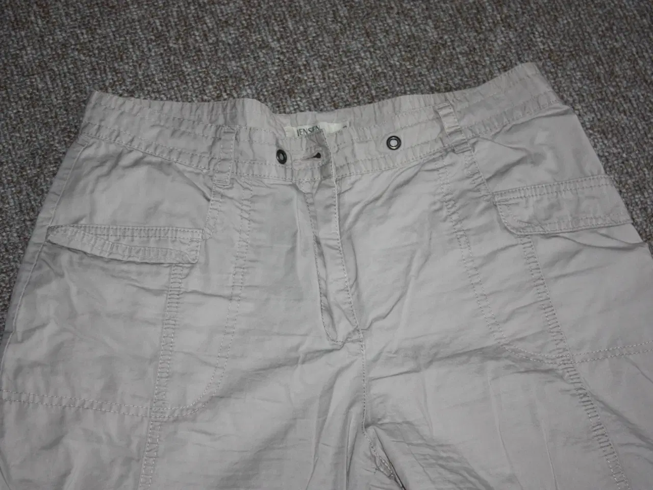 Billede 4 - Shorts Jensen Woman str. 40 stk.pris - 75 kr.