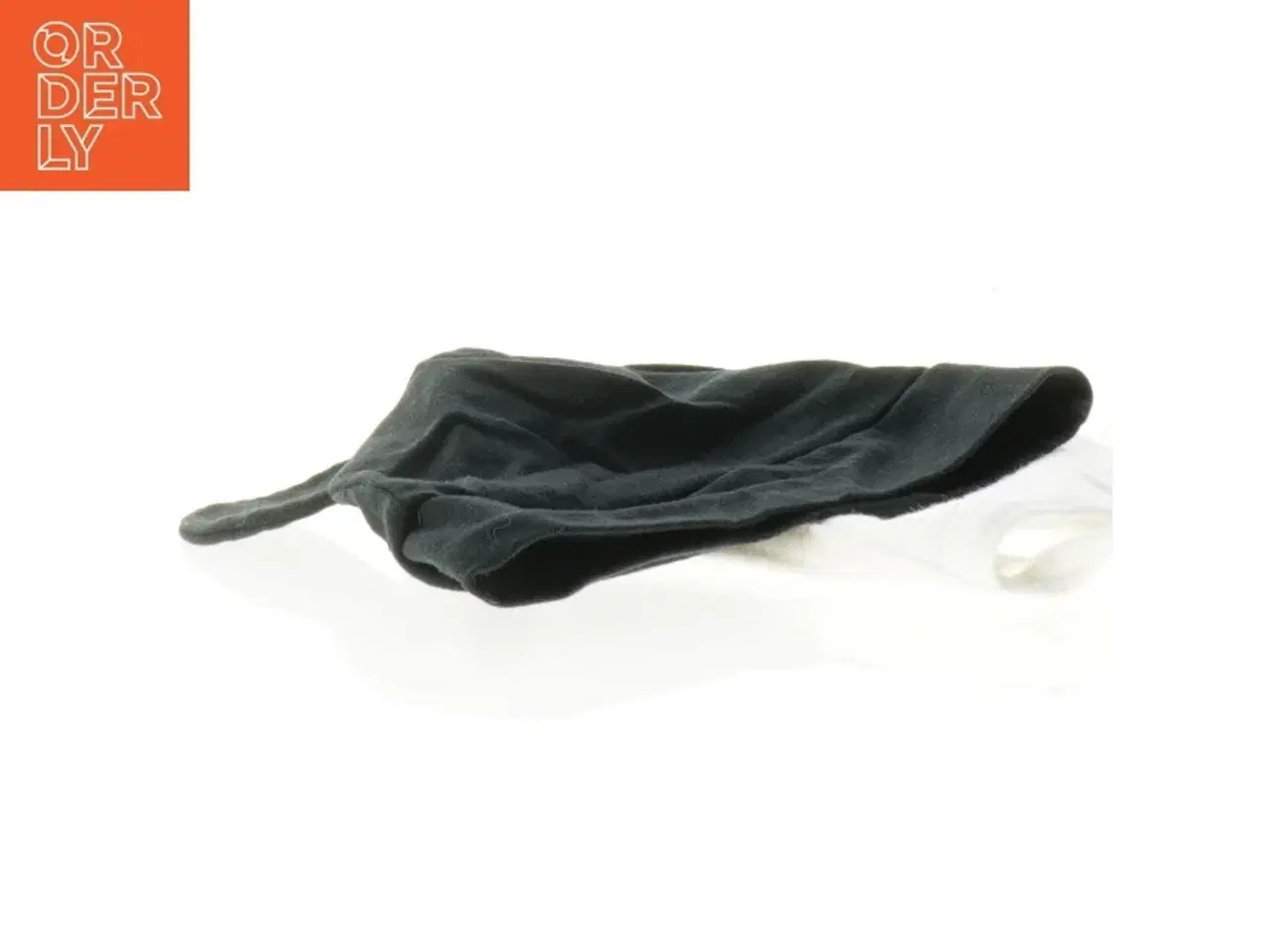 Billede 4 - To babyhuer (str. 15 cm og 16 cm bred)