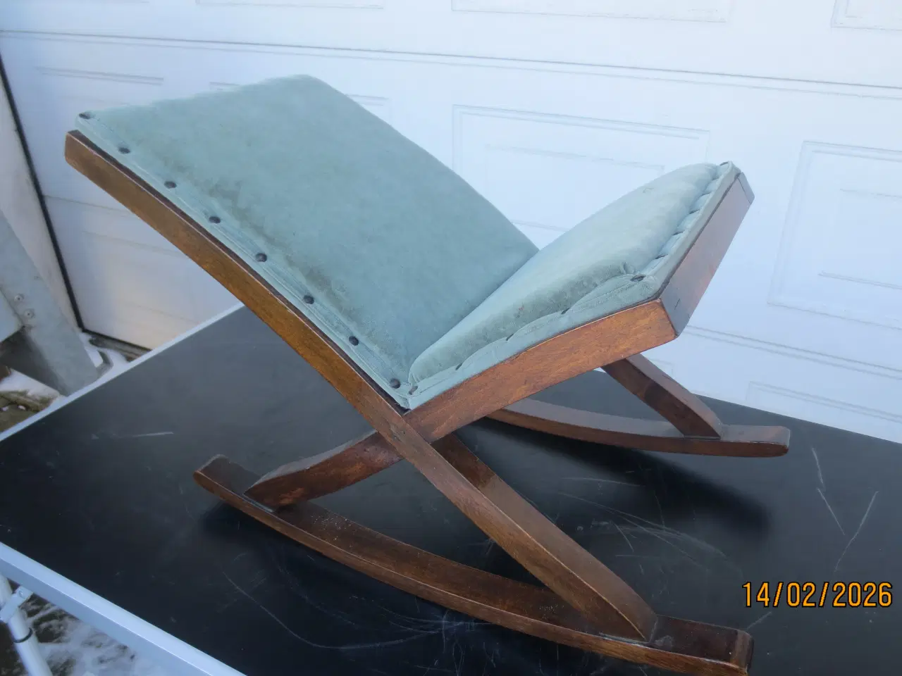 Billede 1 - 1 stk Retro Fodskammel med Grøn stof