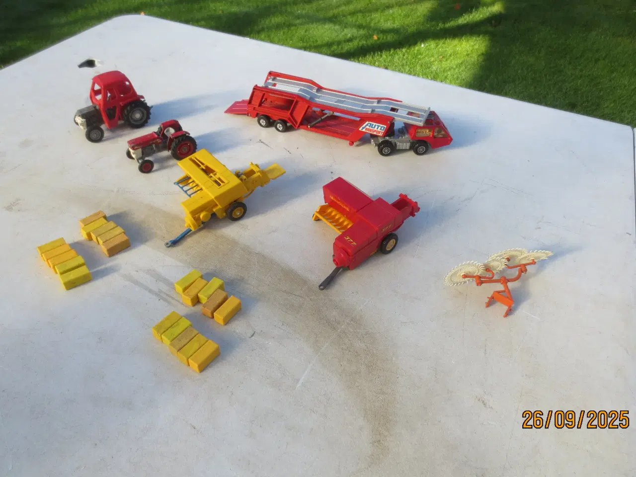 Billede 2 - Modeltraktorer Massey Ferguson plus Maskiner