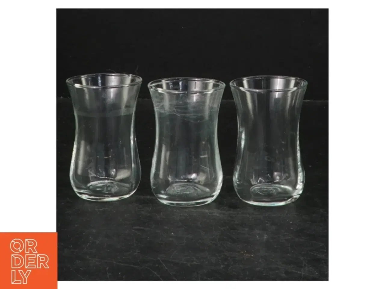 Billede 1 - Sæt af 3 glas (str. 8 cm. 3 styk)