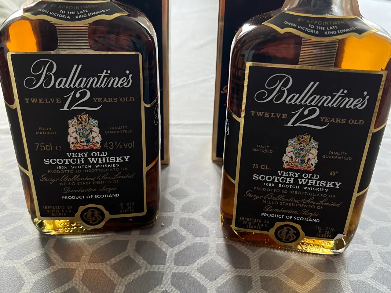 Billede 4 - Ballantines whisky -12 år old 2 flasker