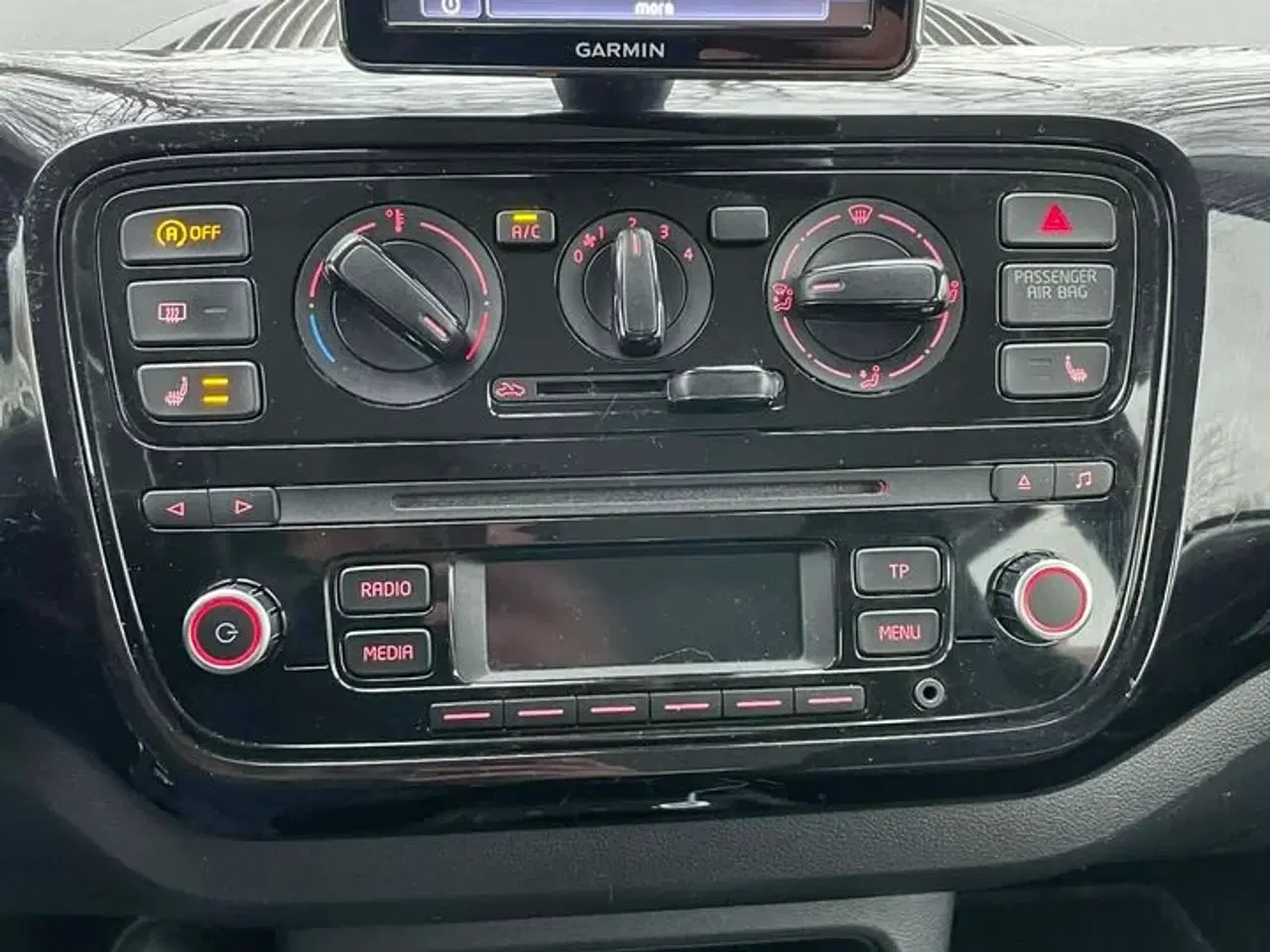 Billede 6 - Personbil VOLKSWAGEN Up! 1.0 Mpi Bmt 60 Hk 5 Dørs *MOMSFRI*