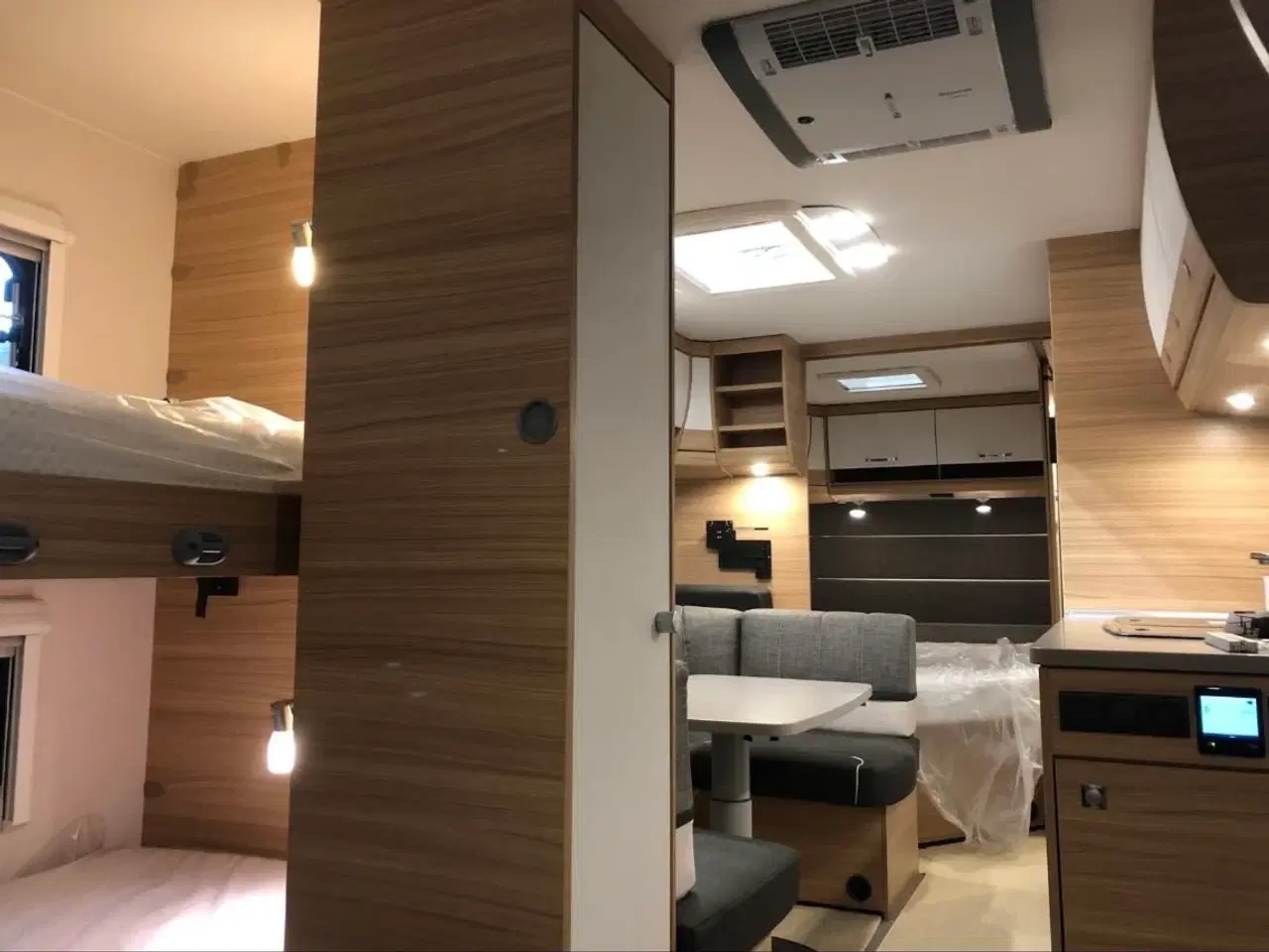 Billede 18 - Snow Plus Camper–  i topstand, fuldt udstyret.