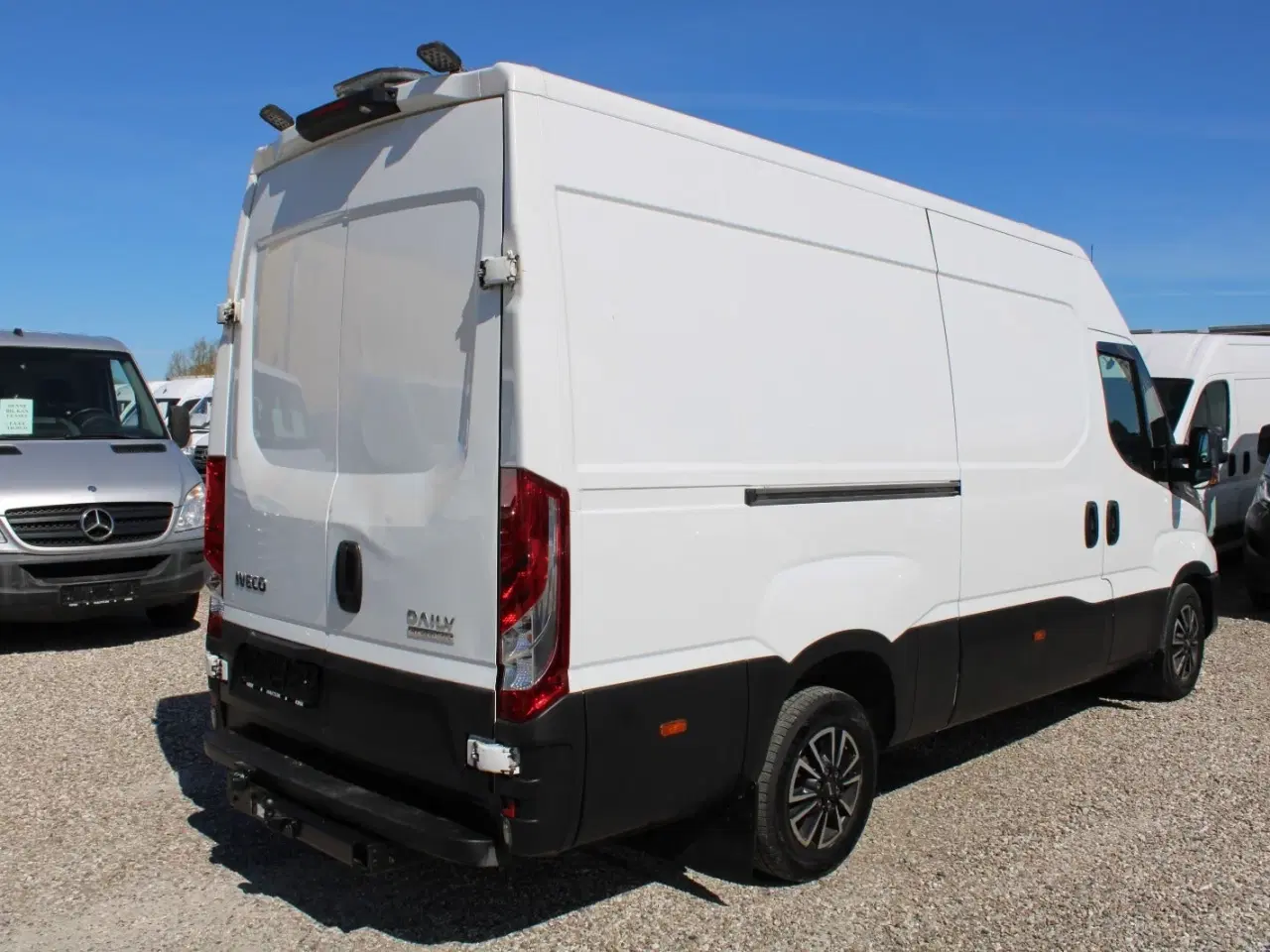 Billede 11 - Iveco Daily 3,0 35S18 12m³ Van AG8