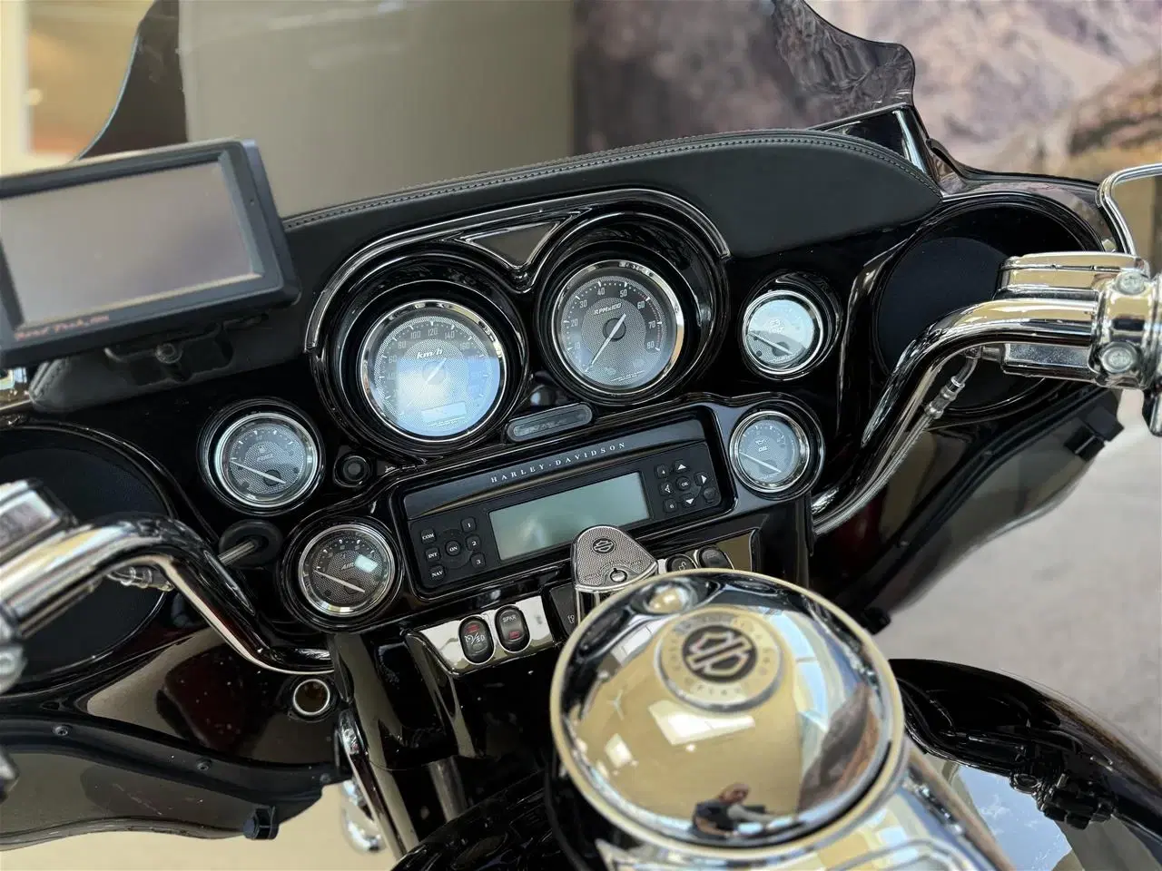 Billede 25 - Harley-Davidson FLHTCUSE Electra Glide Ultra Classic CVO 110"