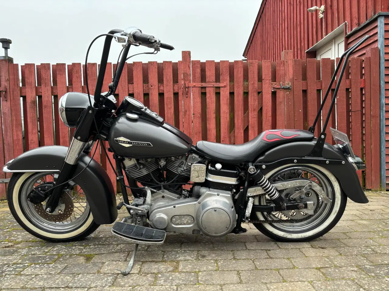 Billede 2 - Flot, velholdt og lettere ombygget 1979 Harley Dav