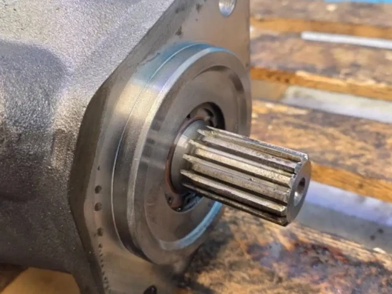 Billede 14 - Valtra  S394   Pumpe   4379960M91