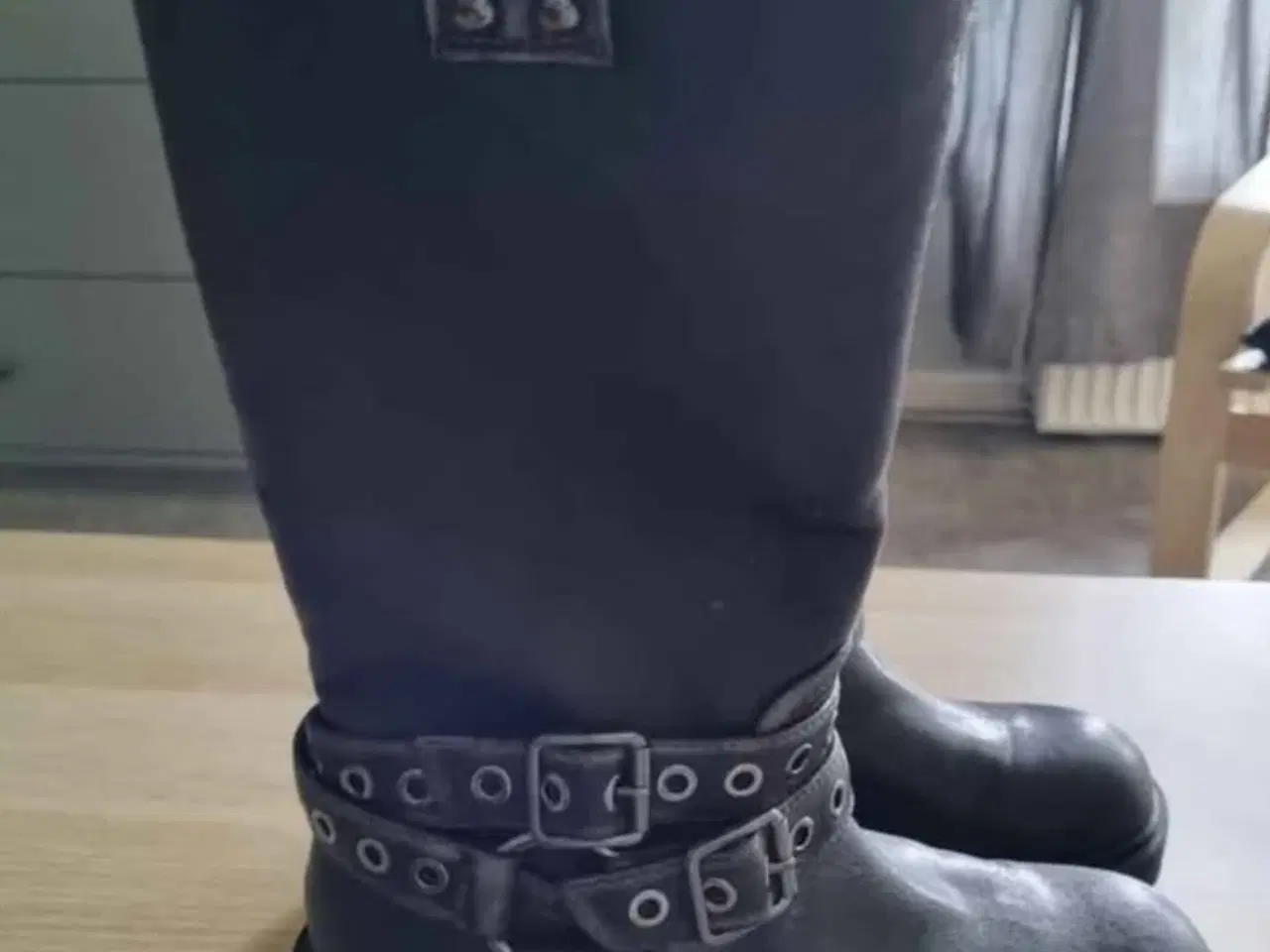 Billede 3 - Bershka sorte biker støvler stonewash look