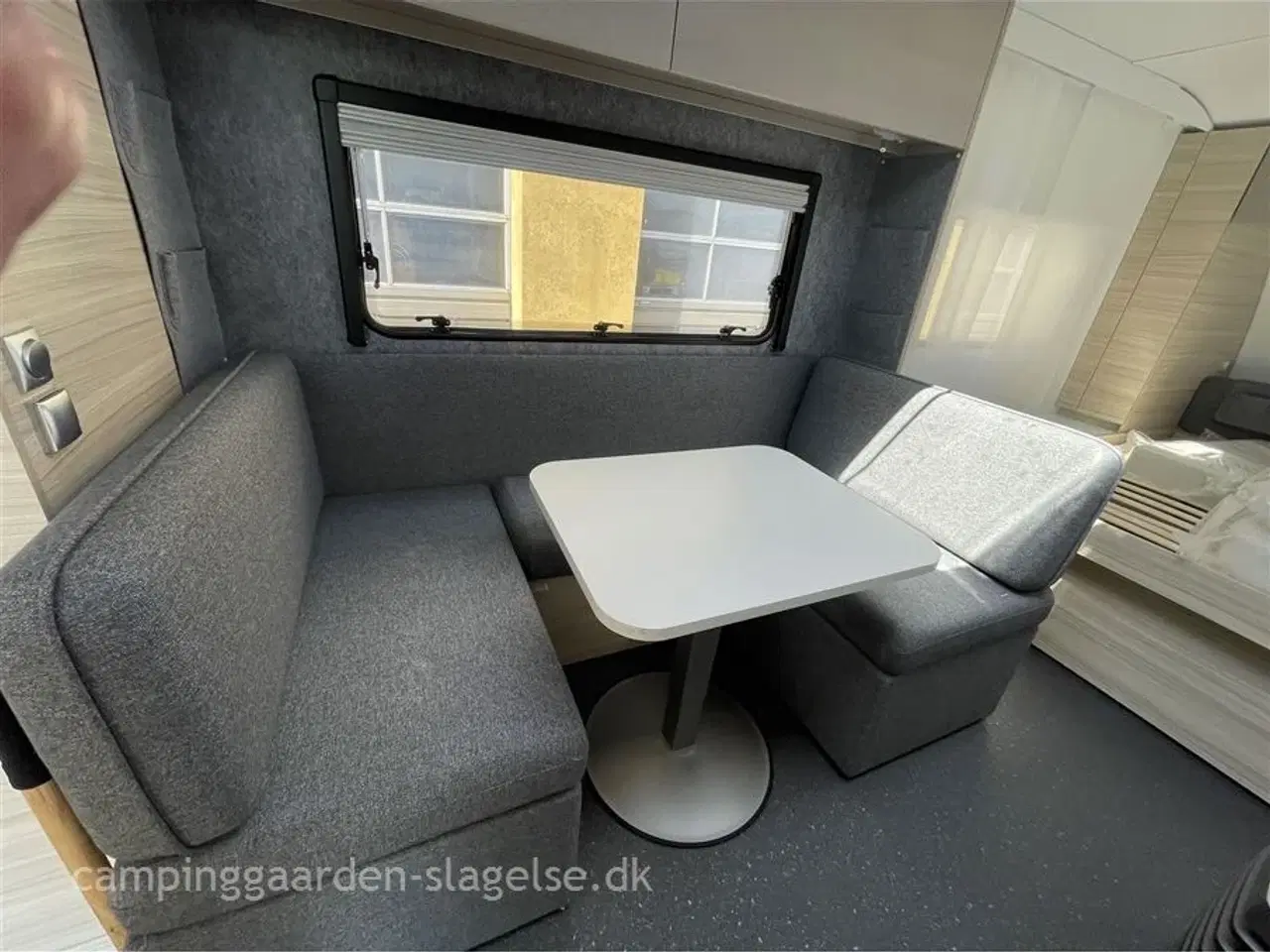 Billede 9 - 2025 - Adria Altea 542 PH Adria Altea 542 PH – Frihed, hygge og queens-bed på hjul!