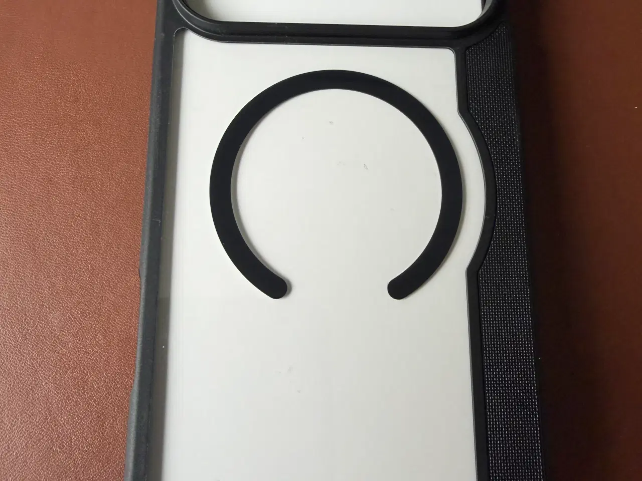 Billede 3 - Otter Boks til Iphone 17 pro max