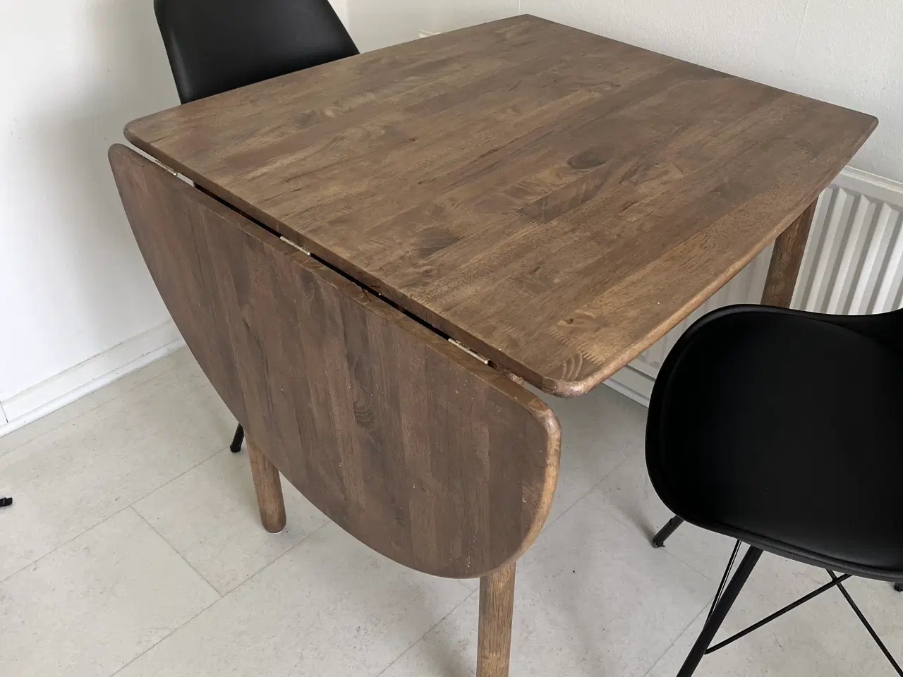 Billede 1 - Flot spisebord med klapfunktion