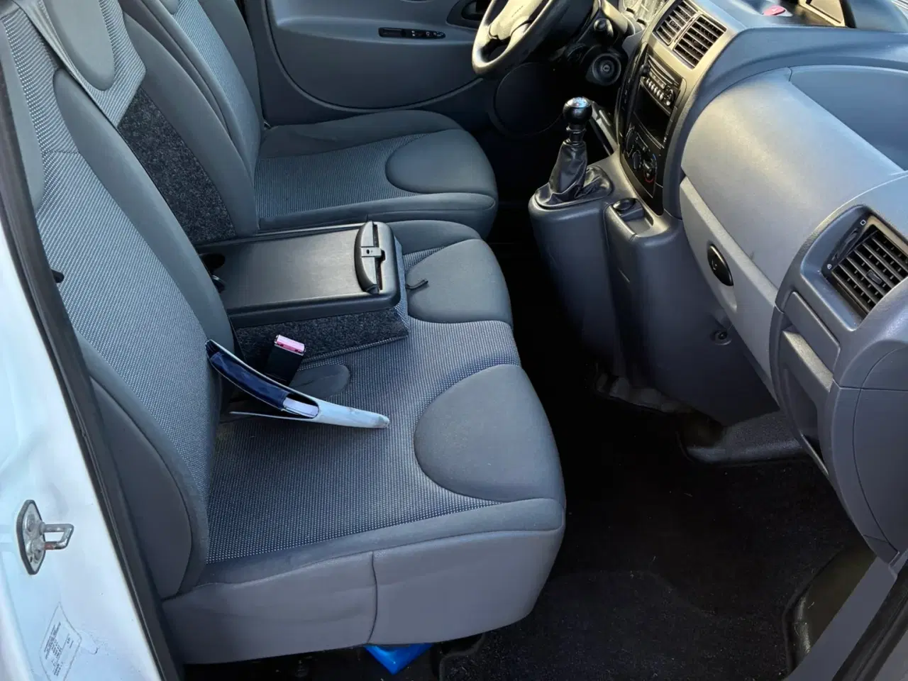 Billede 6 - Expert i fin stand med træk