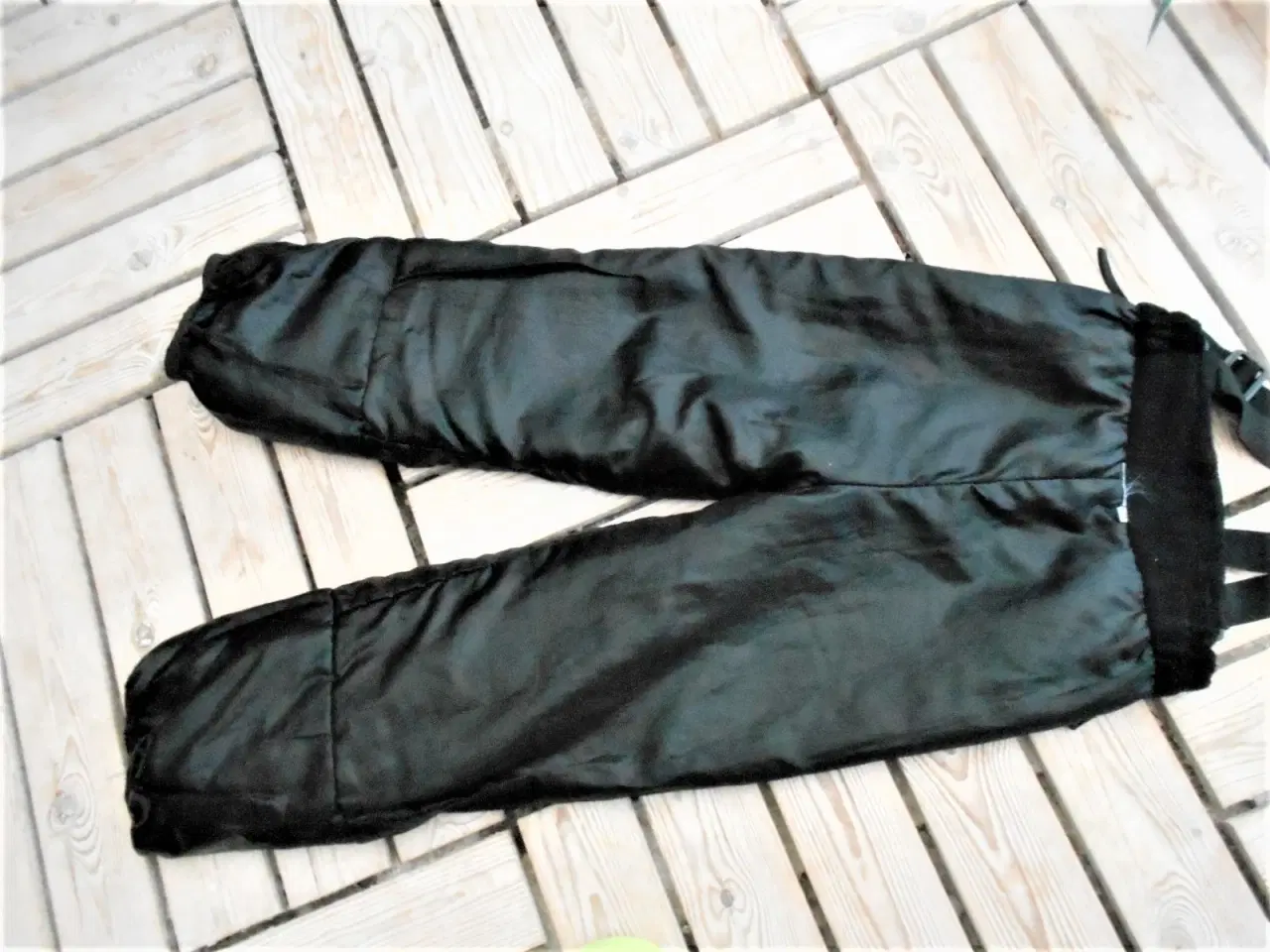 Billede 6 - Skibukser str 10 år