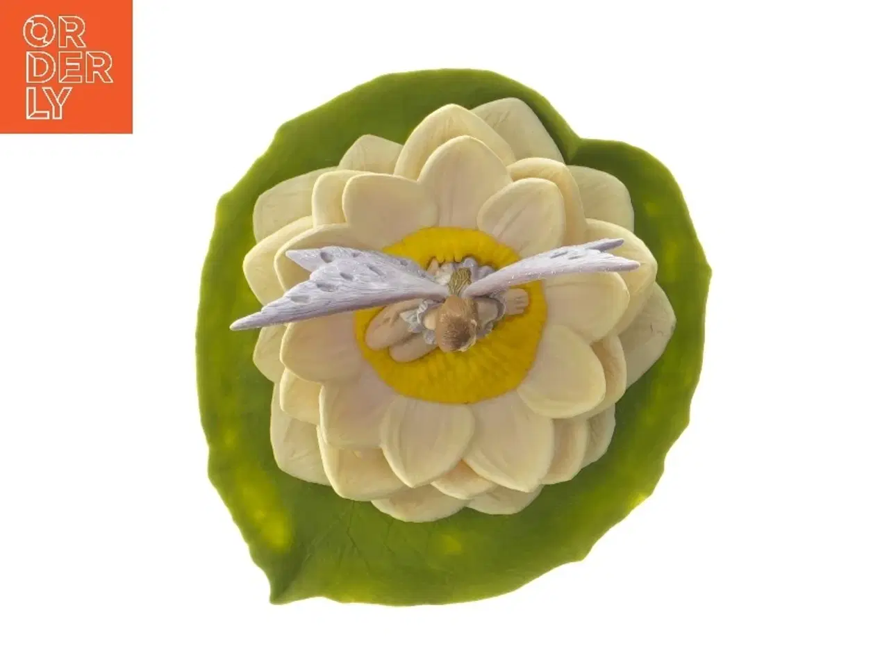 Billede 3 - Dekorativ figur med fe på blomst (str. 16 cm)