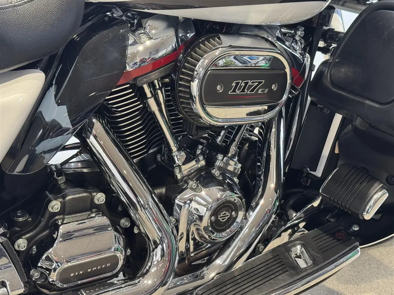 Billede 9 - Harley-Davidson FLHTCUTGSE Tri Glide Ultra CVO 117" Trike