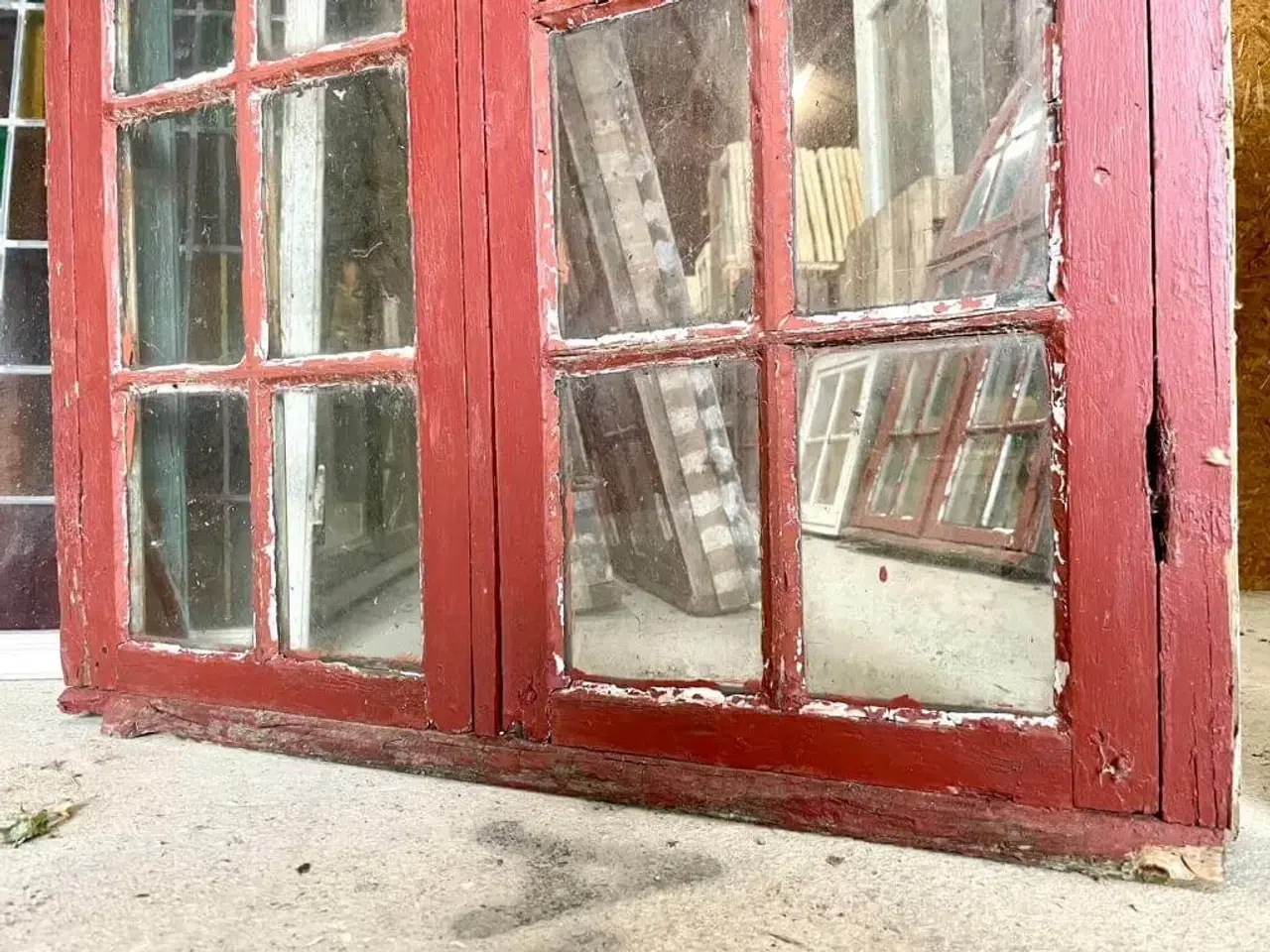 Billede 4 - Større, originalt palævindue med spids top