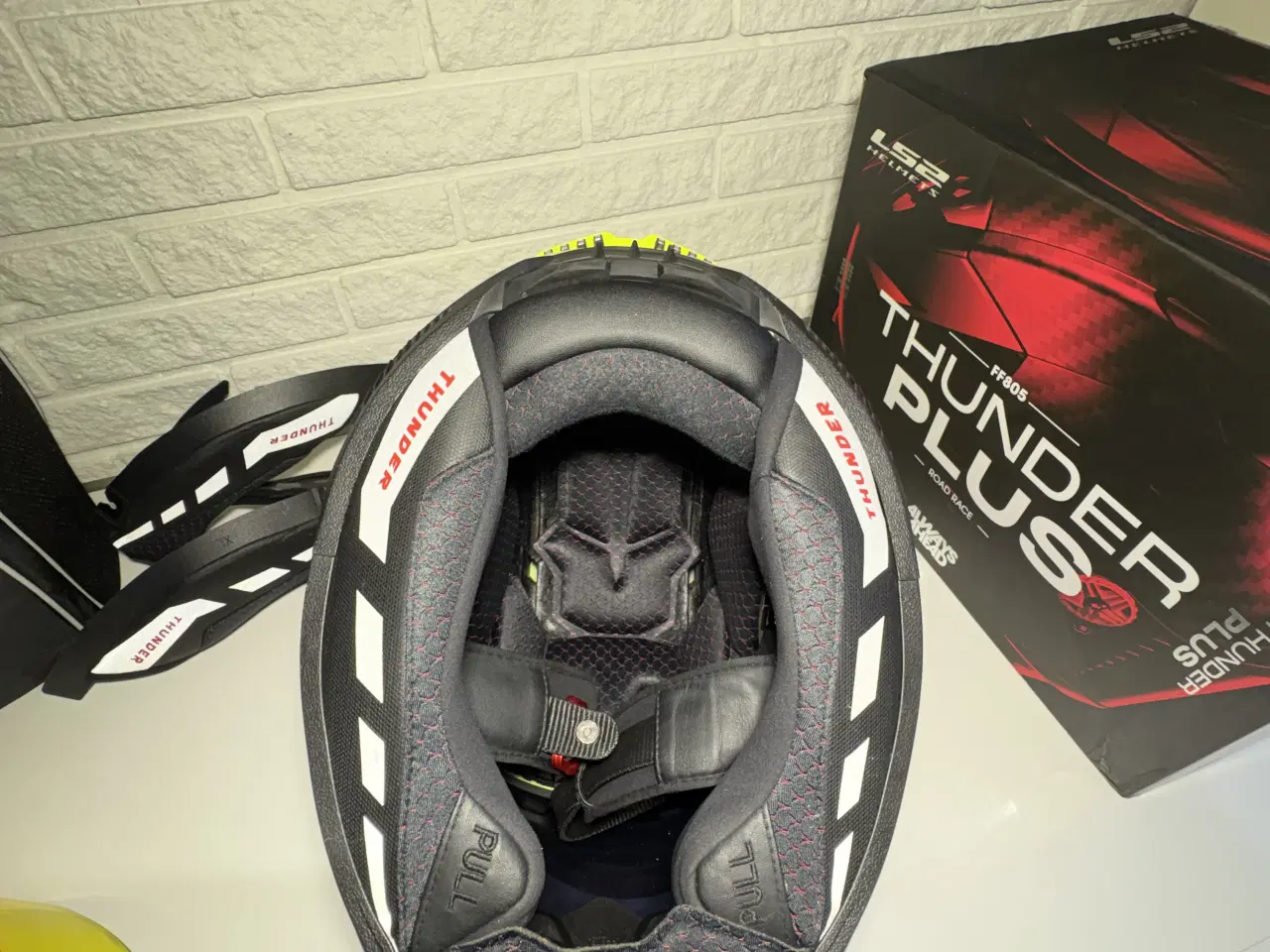 Billede 5 - LS2 Hjelm Topmodel