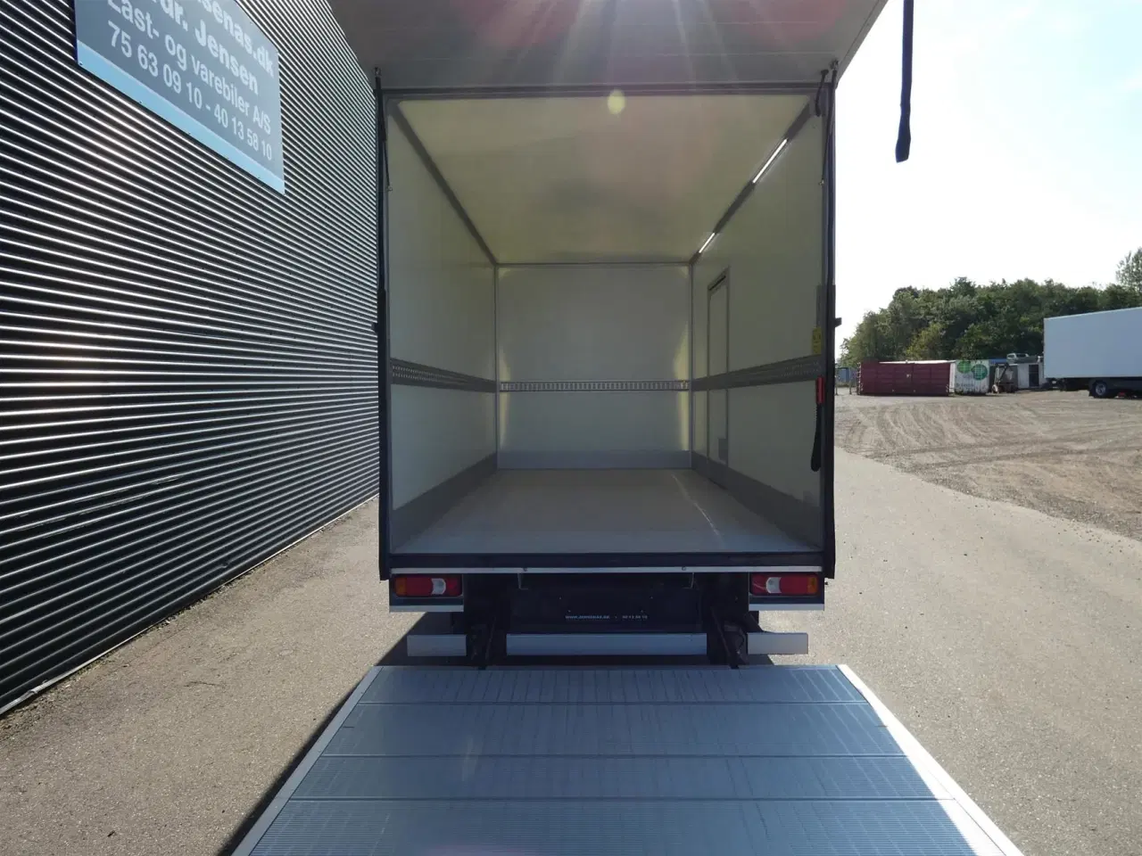 Billede 8 - Iveco Daily 35S16 4100mm 2,3 D m/Alukasse med lift Hi-Matic 156HK Ladv./Chas. 8g Aut.