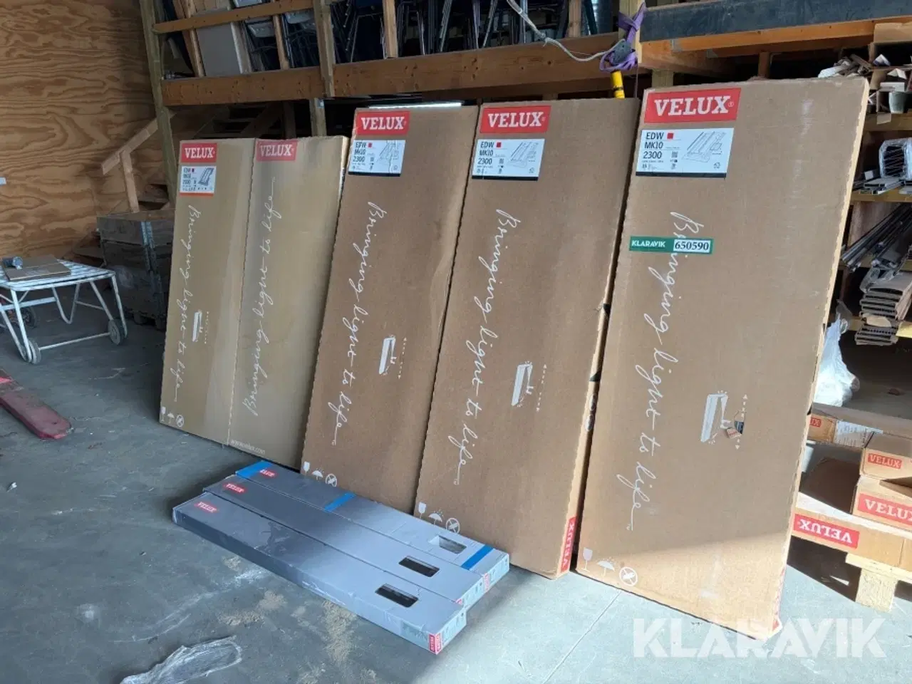 Billede 1 - Blandet inddækninger Velux 5 styk + 3 styk gardiner