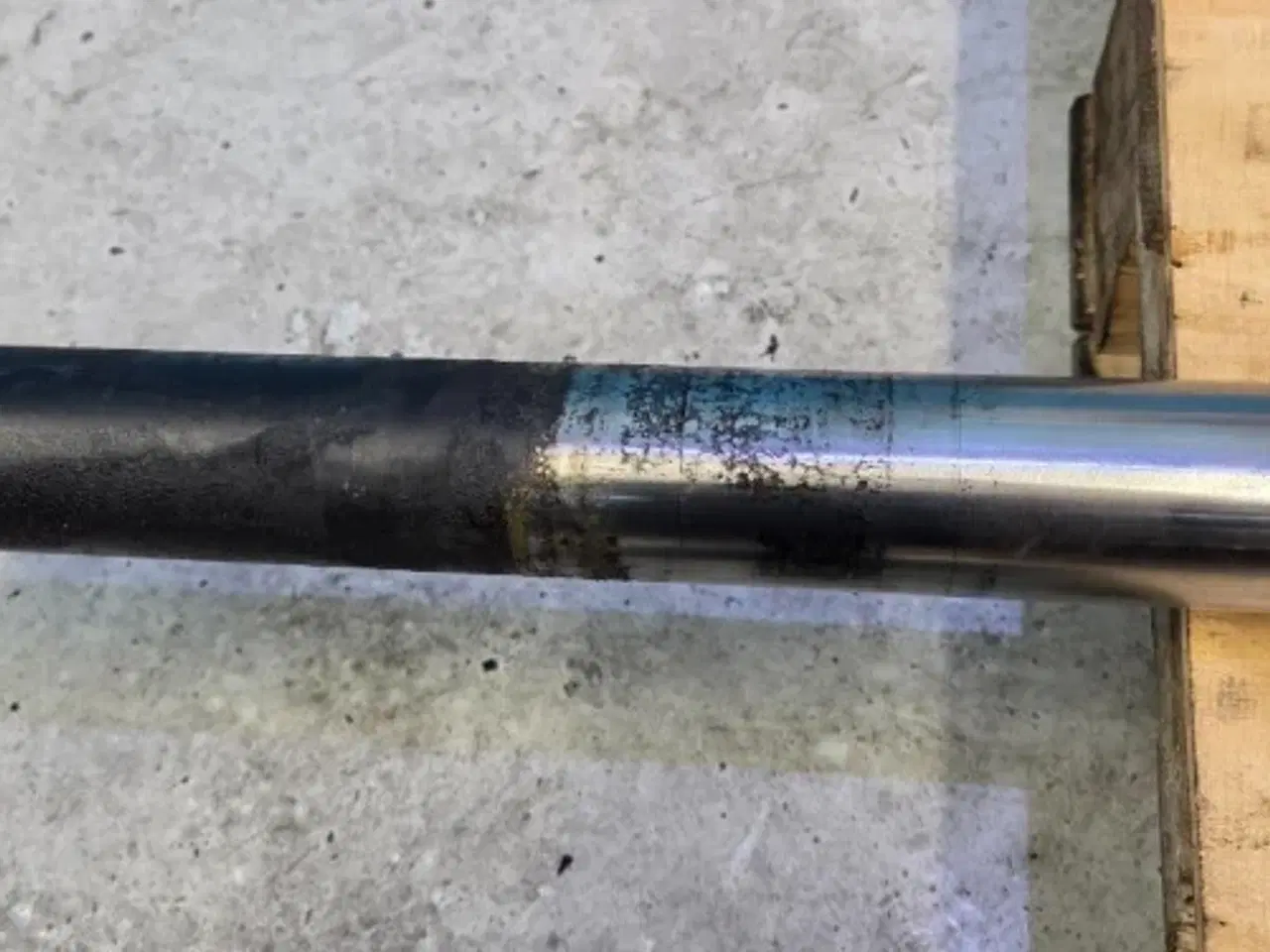 Billede 12 - New Holland LB115B Cylinder 85800070