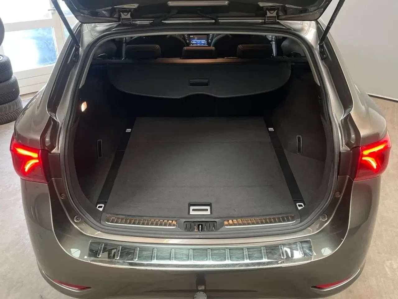 Billede 9 - Toyota Avensis 1,8 VVT-i T2 Premium Touring Sports