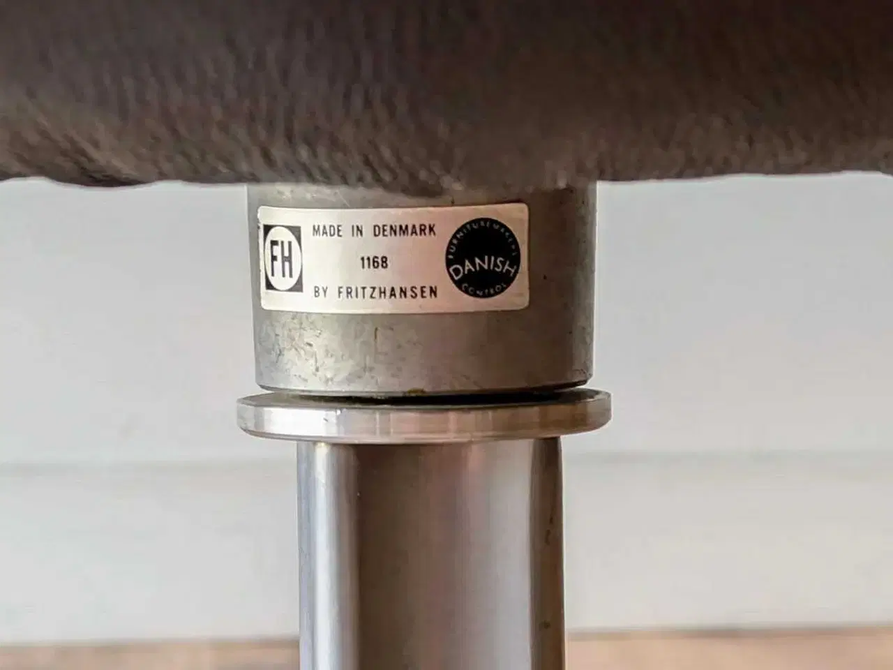 Billede 6 - Svanen lænestol i chokolade læde