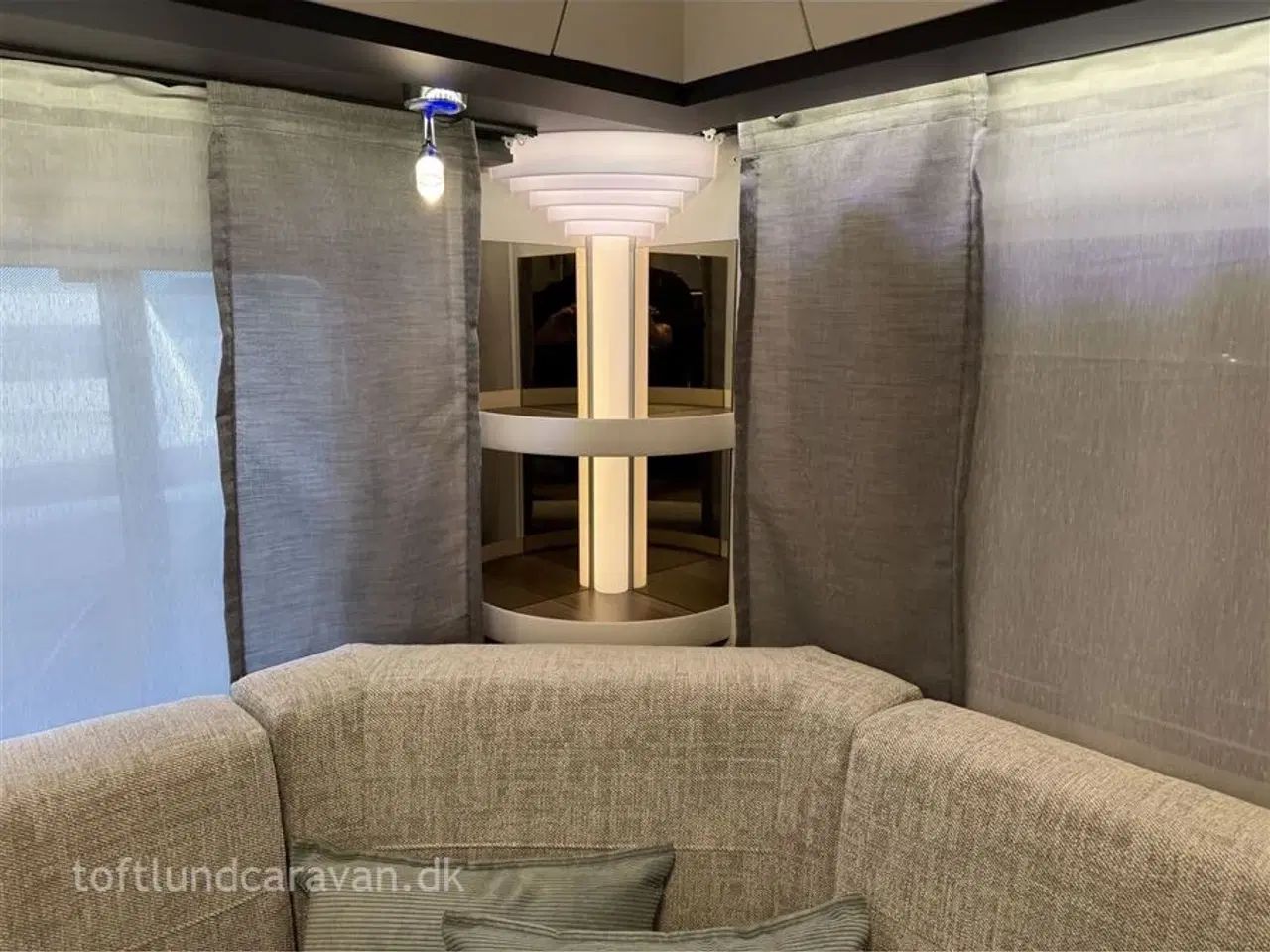 Billede 13 - 2026 - Hobby Excellent Edition 495 UL   Mest populære vogn med enkeltsenge. NY 2026 MODEL, NU PÅ LAGER.