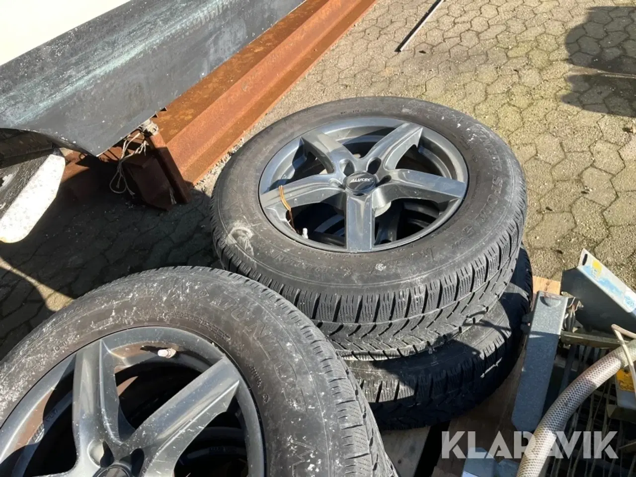 Billede 4 - Aluhjul Alutec 235/65R17 4 styk
