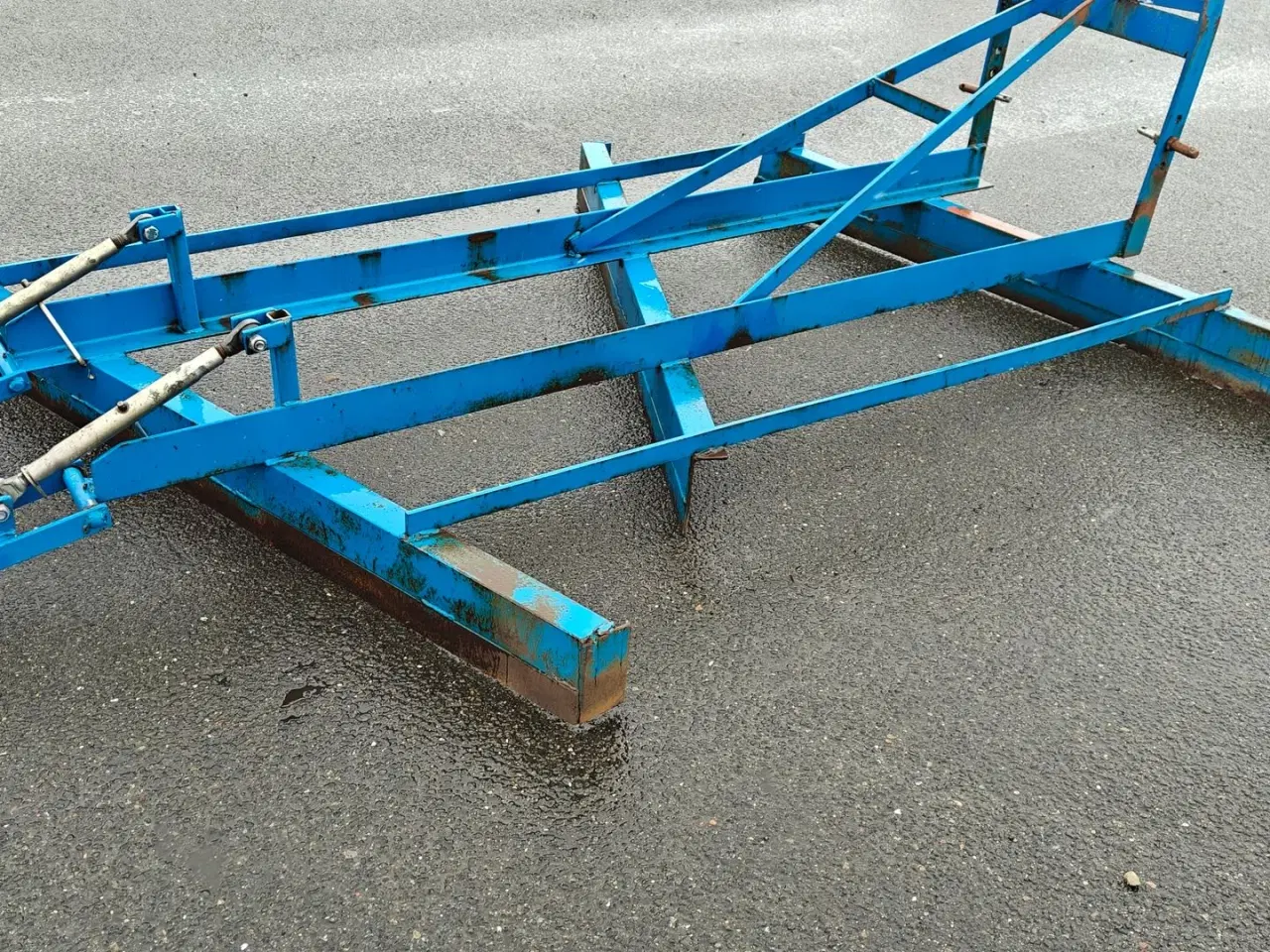 Billede 2 - AP Hedegaard Liftophængt