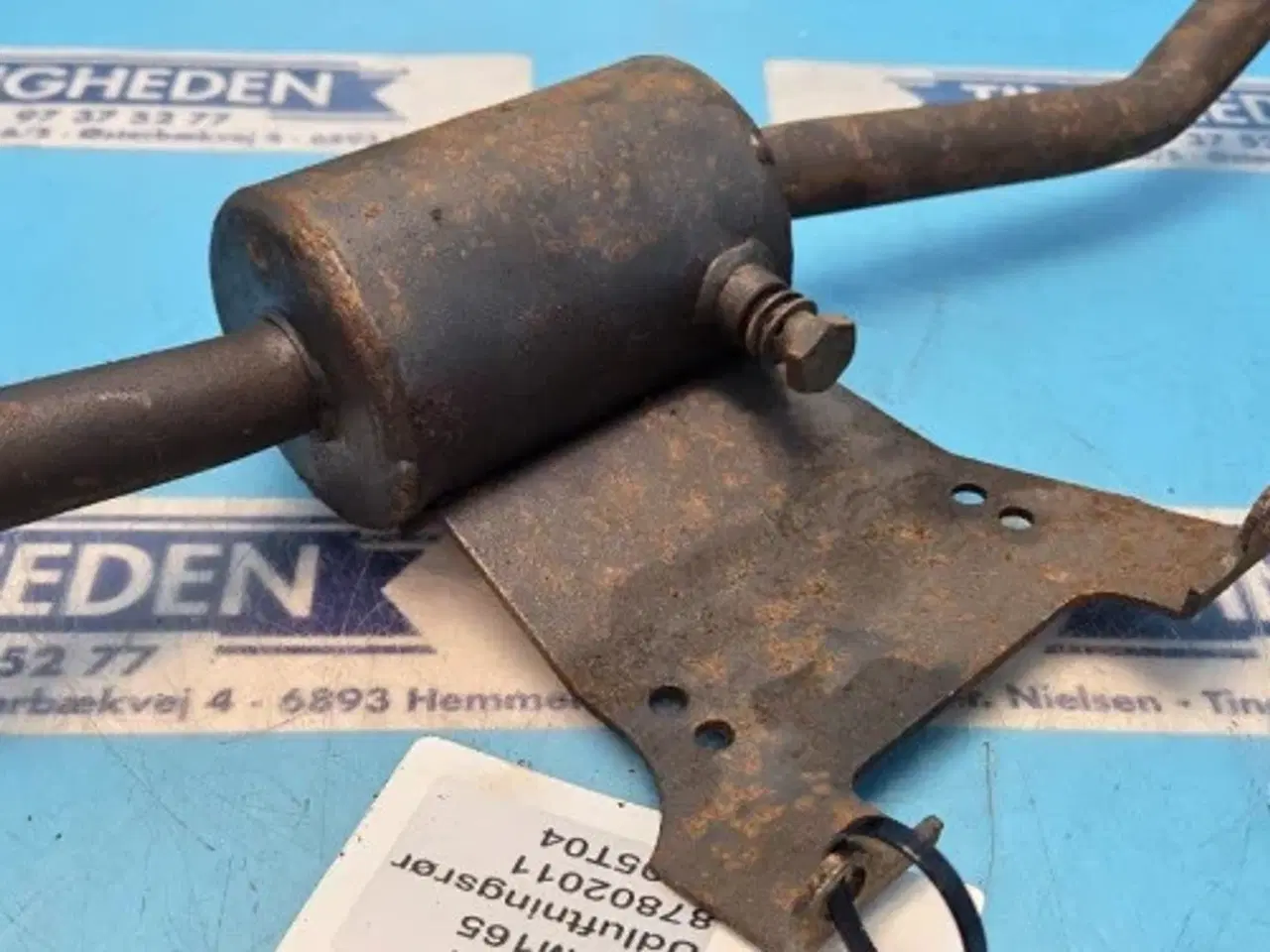 Billede 7 - New Holland TM165 Udluftningsrør 87802011