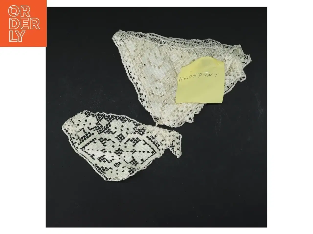 Billede 1 - Hvidt hyldepynt sæt (str. 7 stk 18x23 cm)