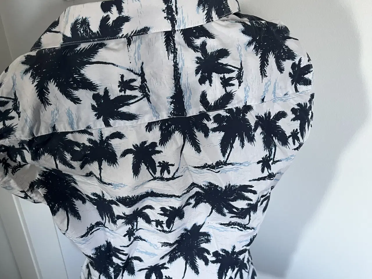 Billede 2 - Matinique skjorte til herre i størrelse XL. 