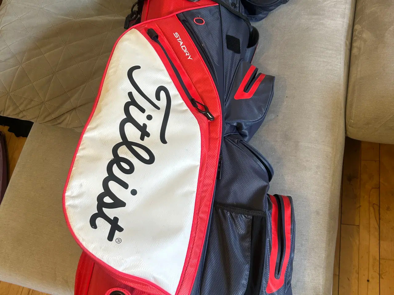 Billede 1 - Titleist Players 4 Stadry bærebag Navy Rød Hvid