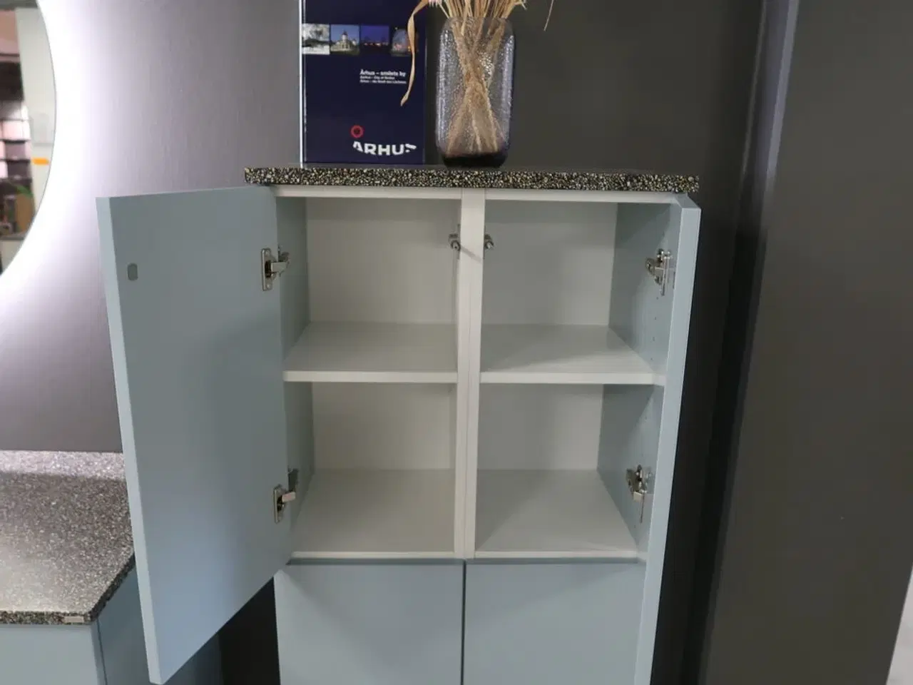 Billede 12 - Badmøbel AUBO Trend Siena, Calm Blue med armatur og skab