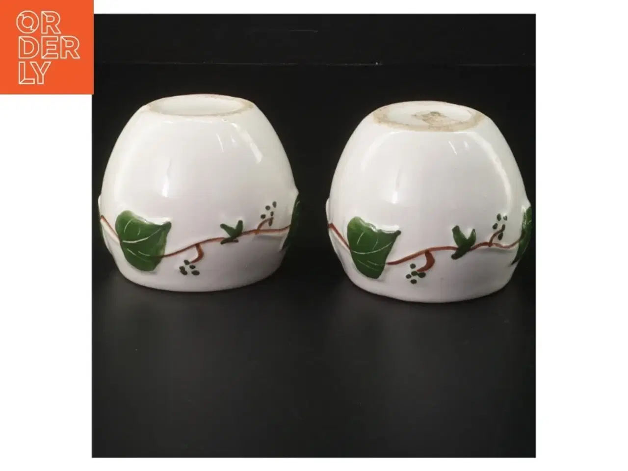 Billede 2 - Keramikvaser med bladmotiver (str. H. 7 cm ø. 9 cm)