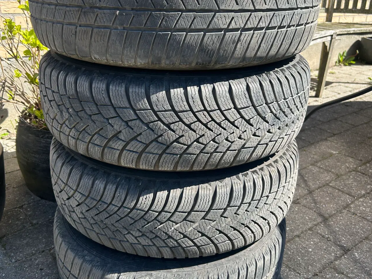 Billede 2 - Vinterdæk på stålfælge. VW Caddy 2017