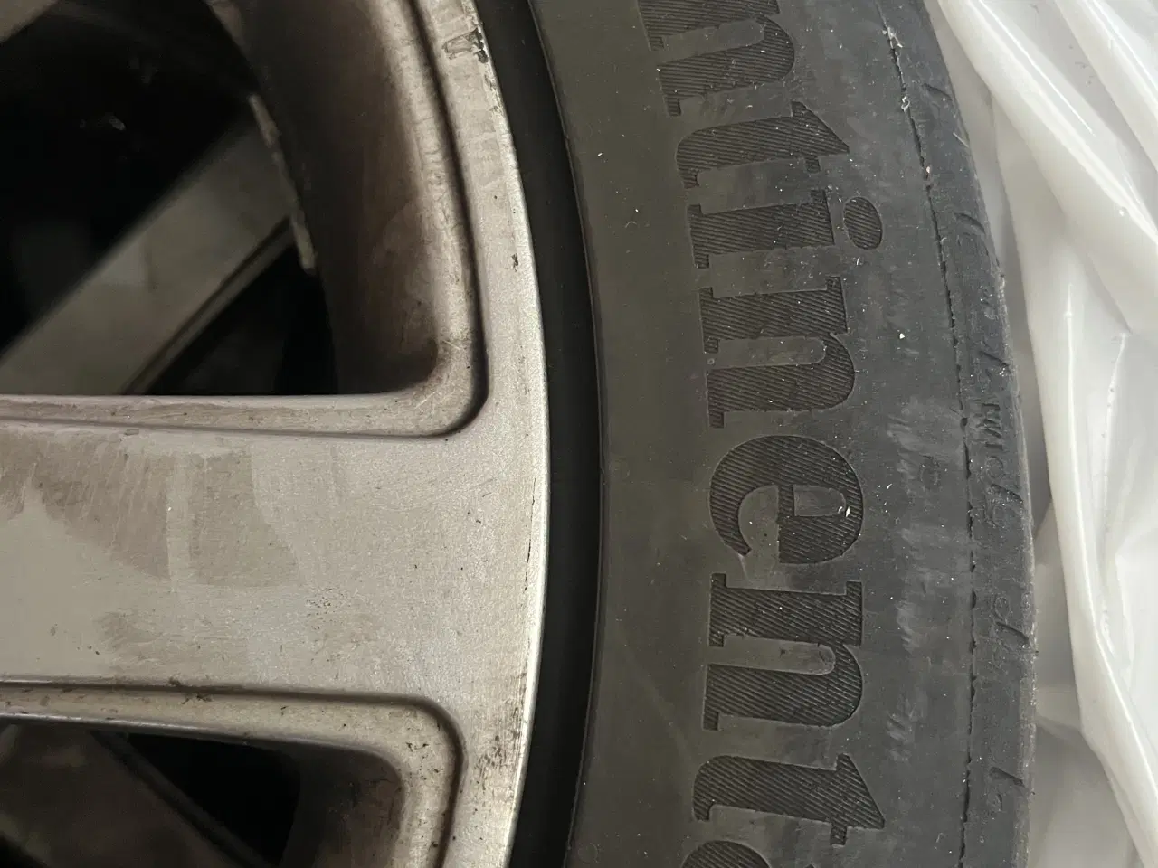 Billede 3 - 4 stk dæk m. Fælge 